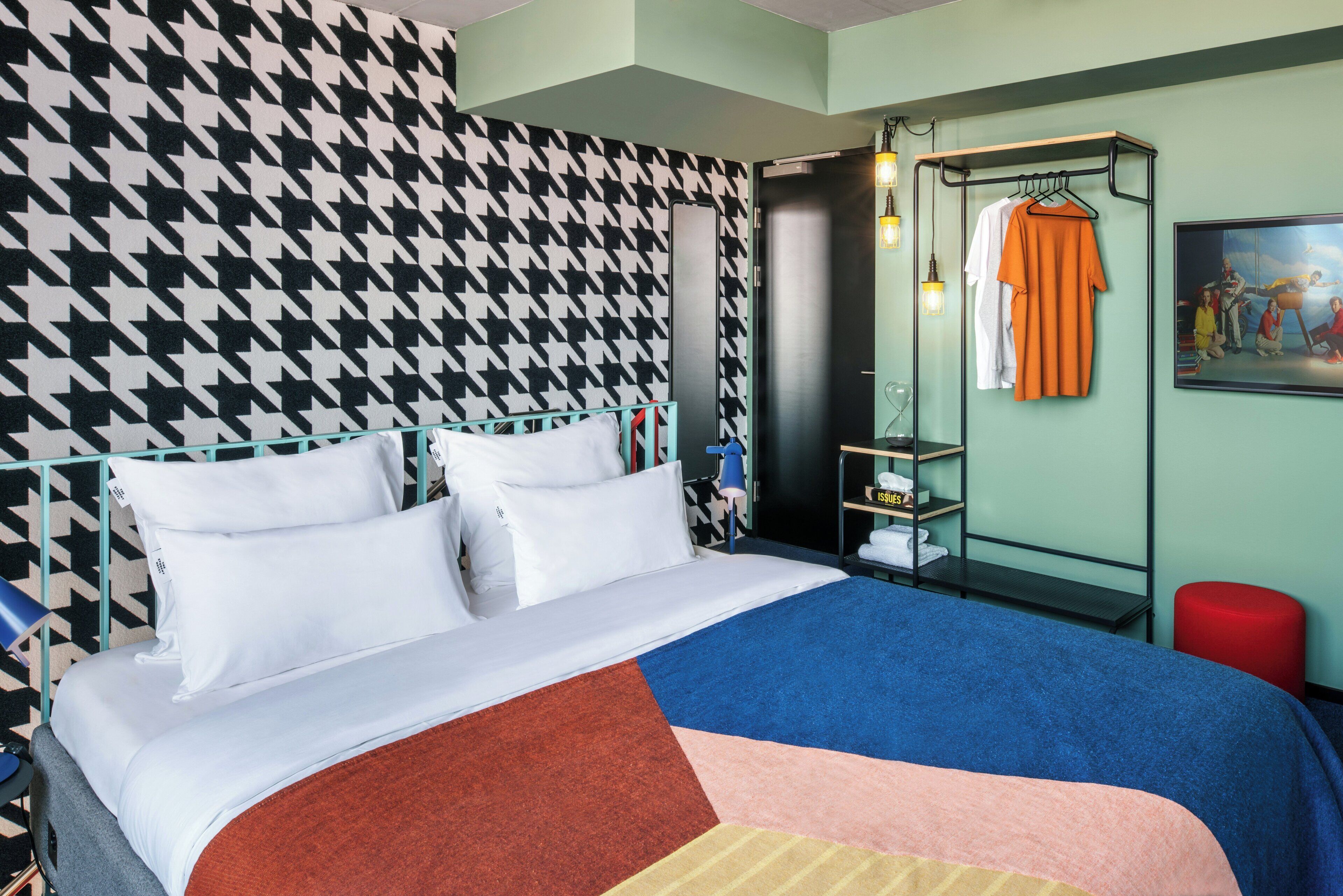 Rock Me Room | Una cassaforte in camera, una scrivania, postazione laptop