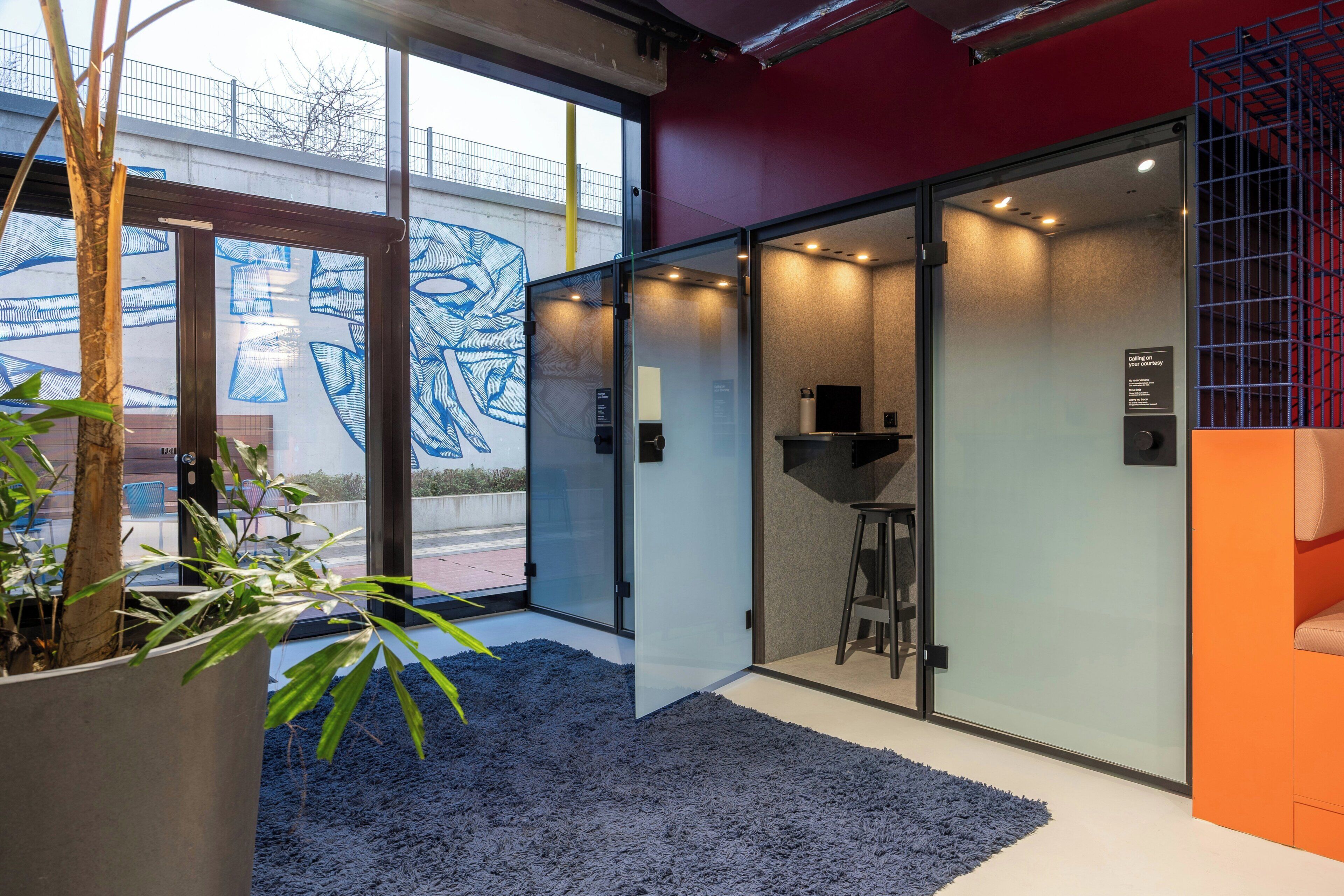 Meeting facility