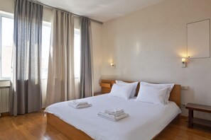3 bedrooms, desk, iron/ironing board, free WiFi - Impressive Apartment with Amazing Views in Athens City Centre! MK1 (Athens)