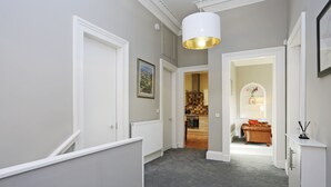 Interior entrance - Murrayfield View (Edinburgh)