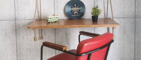 Classic Studio | Individually decorated, individually furnished, desk, soundproofing