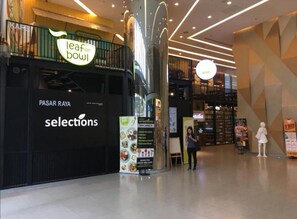 Restaurant - Luxury Deluxe Studios At Mercu Summer Suites (Kuala Lumpur)