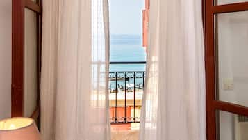 4 phòng ngủ, bàn ủi/dụng cụ ủi quần áo