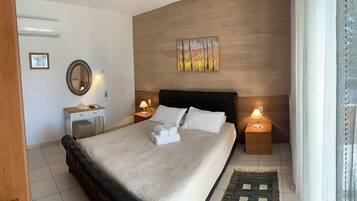 2 habitaciones, tabla de planchar con plancha y wifi gratis