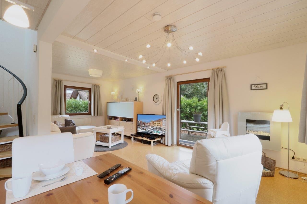 獨棟房屋, 4 間臥室, 三溫暖 | 客廳 | 50-吋電漿電視、衛星頻道、電視、電視遊樂器