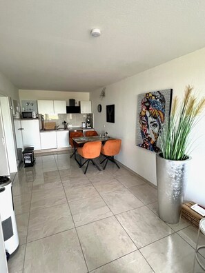 Dining - Komf. Mod. 2 room apartment Seeadler (Wunstorf-Steinhude)