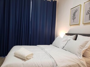 Panorama-Zimmer | Hochwertige Bettwaren, individuell dekoriert, individuell eingerichtet
