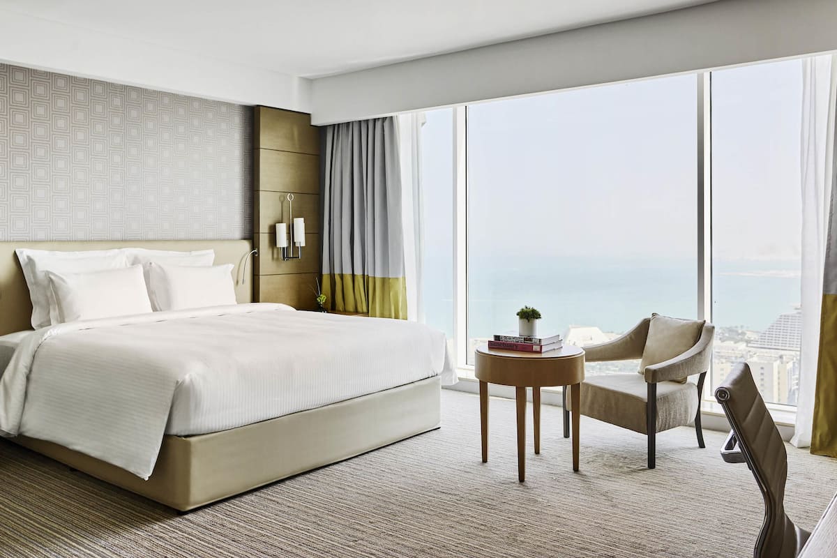 Superior Room, 1 King Bed