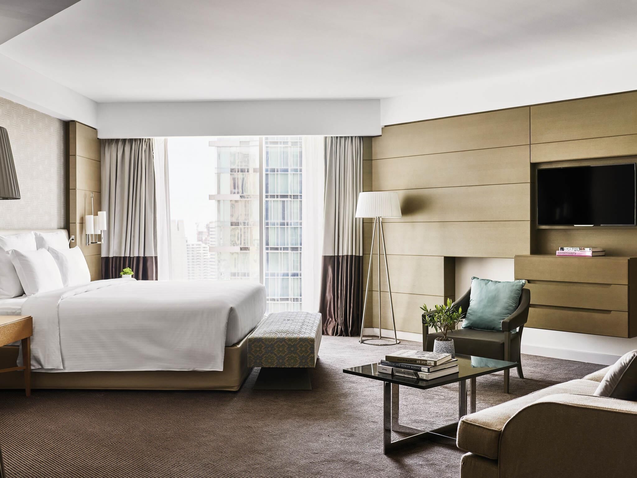Ropa de cama hipoalergénica y minibar 