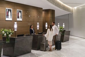 Check-in-/Check-out-Schalter