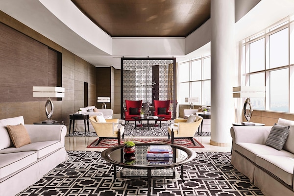 Penthouse, 2 Bedrooms, Kitchen (Pullman) | 1 bedroom, hypo-allergenic bedding, minibar, in-room safe