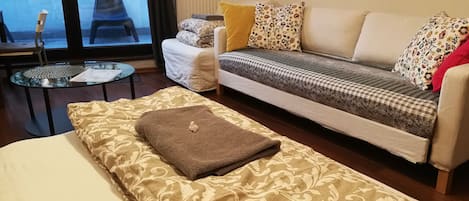 Apartamento Confort, varias camas, terraza | 2 dormitorios, tabla de planchar con plancha, wifi gratis y ropa de cama
