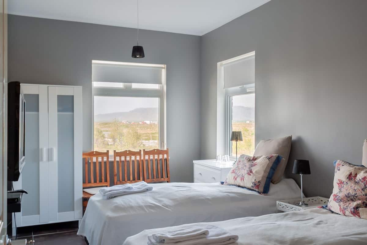 Double or Twin Room, Shared Bathroom | Blackout drapes, cribs (free), WiFi (free), bed sheets