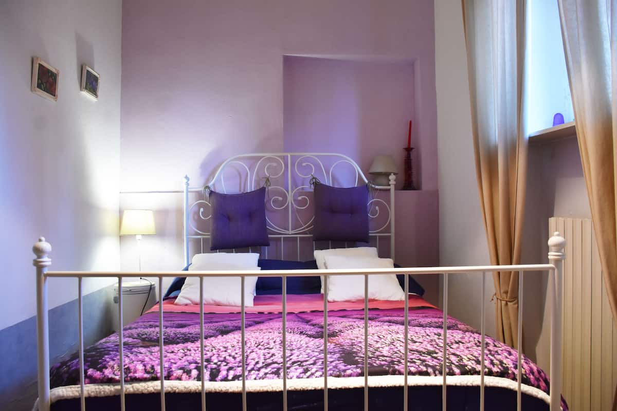 Appartamento Standard, 1 camera da letto | 1 camera, postazione laptop, Wi-Fi gratuito, lenzuola