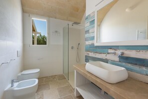 Comfort-Haus, 4 Schlafzimmer | Badezimmer
