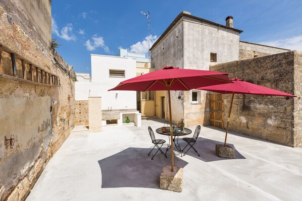 Basic-Haus, 2 Schlafzimmer | Terrasse/Patio