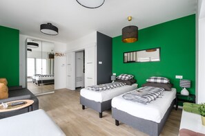Apartamento luxo, várias camas, 2 banheiros | 2 quartos, roupas de cama antialérgicas, ferros/tábuas de passar roupa