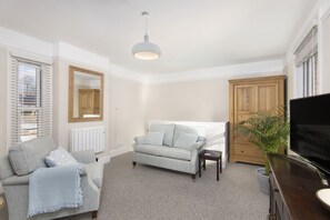 City Apartment, 1 Bedroom | Living area | Flat-screen TV, streaming services - Salt Lane Apartments (Salisbury)