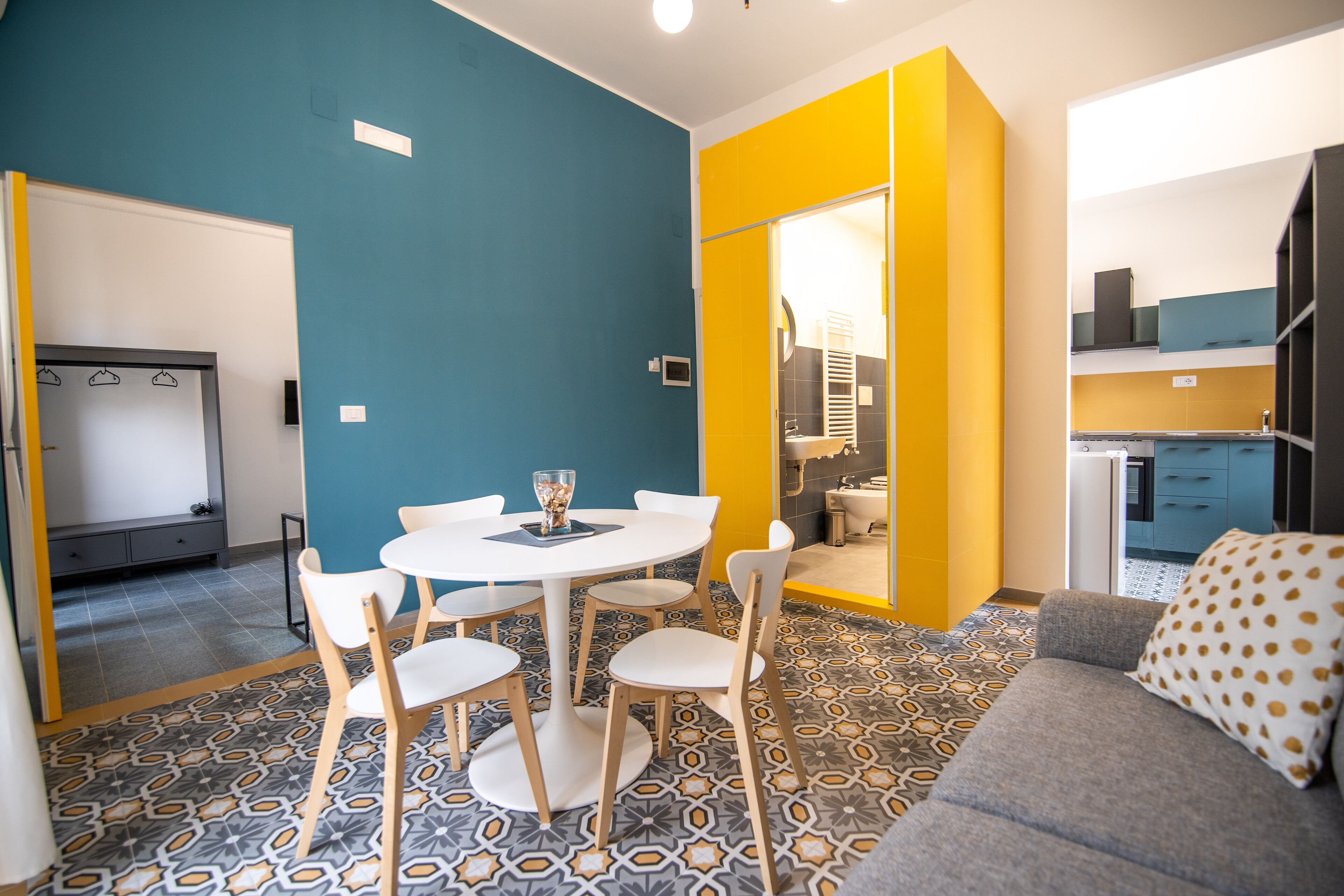 Deluxe Apartment | Living area | 20-inch flat-screen TV with digital channels, TV