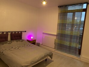 2 sovrum, strykjärn/strykbräda, wi-fi och sängkläder