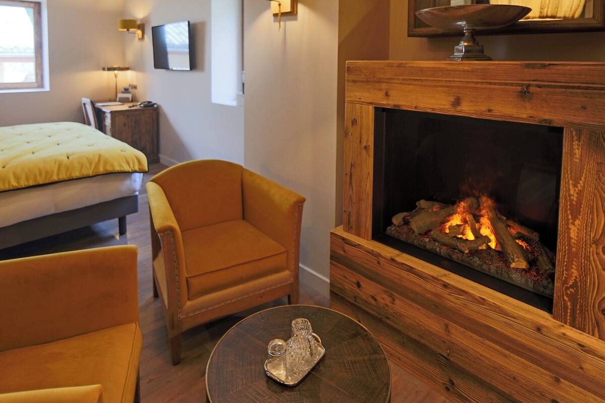 Chambre Cosy | Camas Select Comfort, frigobar, cofres nos quartos