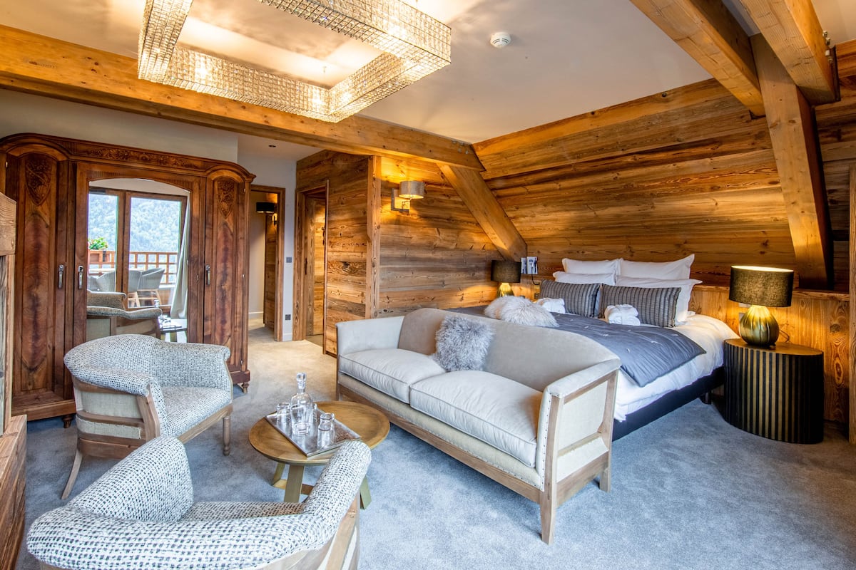 family double room | 1 bedroom, select comfort beds, minibar, in-room safe