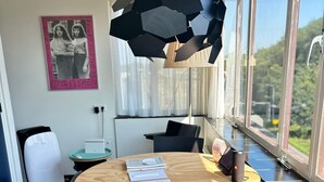 Leilighet, 1 dobbeltseng, kanalutsikt | Oppholdsområde