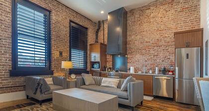 Historic Downtown Morganton Loft w/ Original 1900's Charm/Walk/Shop/Dine