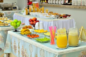 Tägliches inbegriffenes Frühstücksbuffet