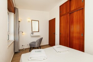 1 bedroom, free WiFi, bed sheets