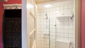Apartment, 1 Double Bed, Canal View | Bathroom shower