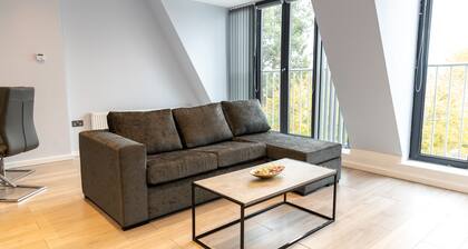 London Heathrow Bath Road Flats