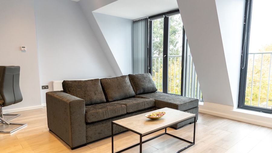 London Heathrow Bath Road Flats