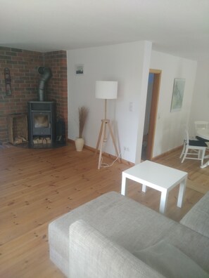 TV, peis og stereoanlegg