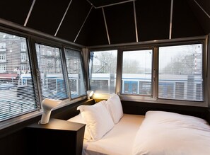 1 Schlafzimmer, Zimmersafe, individuell dekoriert