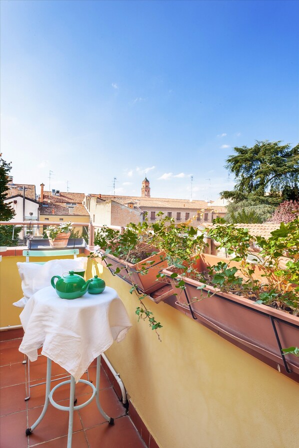 Appartement, 2 chambres | Balcon