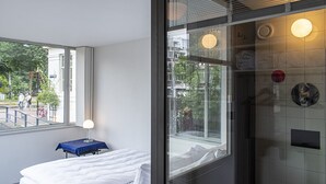 Apartment, 1 Double Bed, Canal View | 1 bedroom, in-room safe, free WiFi, individually decorated - SWEETS - Hortusbrug (Amsterdam)