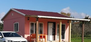 Bungalow, 1 habitación | Wifi gratis y ropa de cama