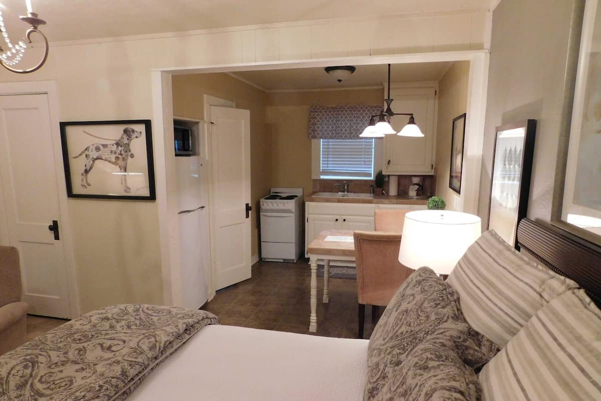 Single Queen Suite | 1 bedroom, individually decorated, individually furnished, desk
