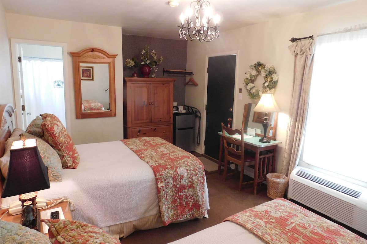Standard Double | 1 bedroom, individually decorated, individually furnished, desk