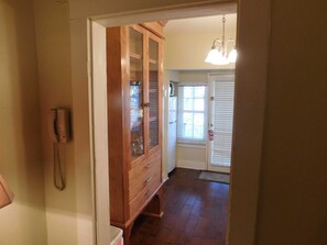 Apartment, 2 Bedrooms | Bathroom | Shower, towels
