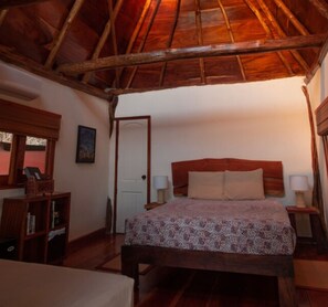 Deluxe Cabin, Multiple Beds, Garden View (Rancho Cabaña)