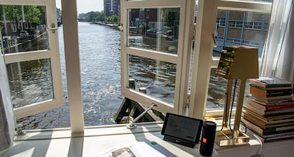 SWEETS - Van Hallbrug