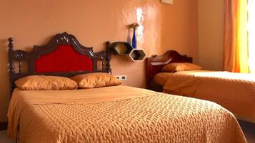 Quarto triplo | Wi-Fi de cortesia, roupa de cama, acesso para cadeiras de rodas