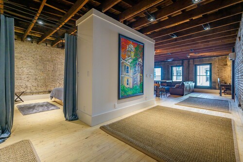 Historic Downtown Morganton Loft  w/ Original 1900's Charm/Walk/Shop/Dine