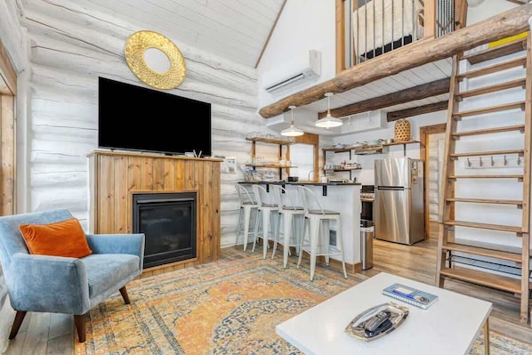 Televisión de pantalla plana, chimenea