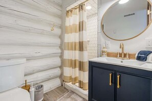 Vasca, asciugacapelli, asciugamani