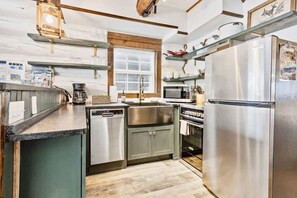 Fridge, microwave, oven, stovetop - Luxury Cabin | Ski In / Ski Out | Hot Tub (Whitefish)