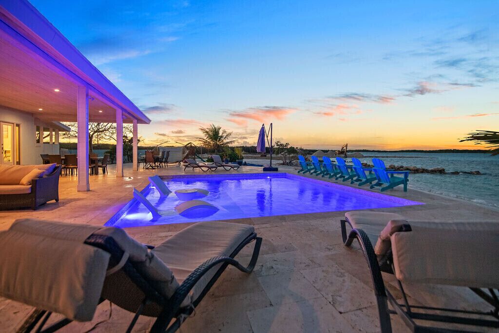 室外泳池、暖水池