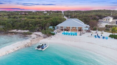Exclusive Exuma Beachfront Villa Heated Pool & Ocean views